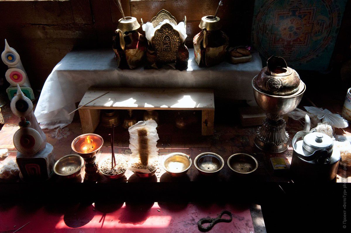Фотография: Попытка натюрморта в Ламаюру Гомпе, долина Ламаюру. Фототур в Тибет.