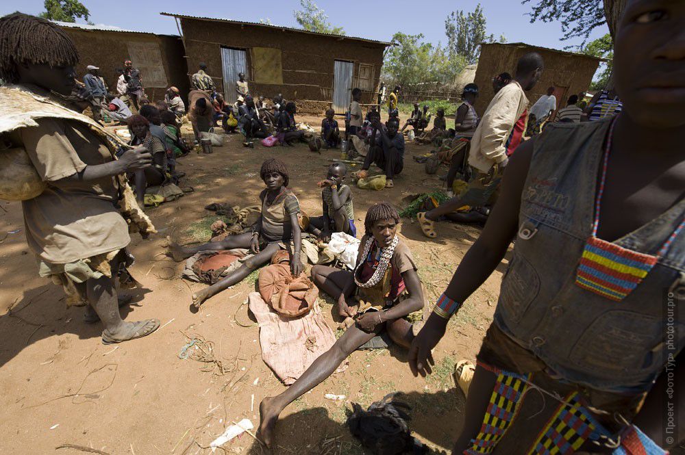 Фотография Продавщицы курей в Эфиопии. Фототур в Эфиопию.