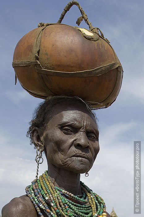 Фотография Портрет Пожилой Женщины Племени Дэсанэч. Эфиопия. Фототур в Эфиопию.
