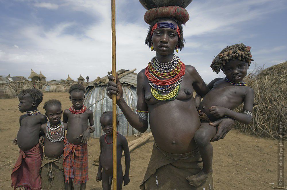 Фотография Улыбка. Племя Дэсанэч Эфиопия. Фототур в Эфиопию.