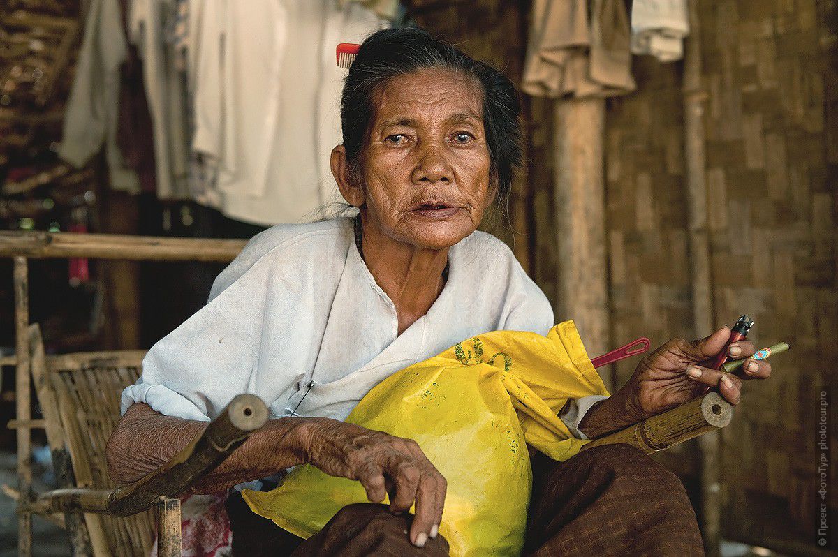 Фотография Бабушка Мьянмы. Фототур в Мьянма. BAGO.