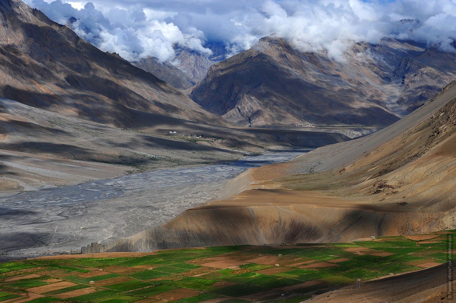 Утро в Долине Спити. Фототур в Долину Спити из Леха,  Малый Тибет, Индия.