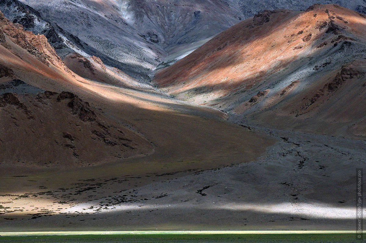 Поворот на горное озеро Тсо Кар, Лех-Манальское Шоссе. Фототур в Долину Спити из Леха,  Малый Тибет, Индия.