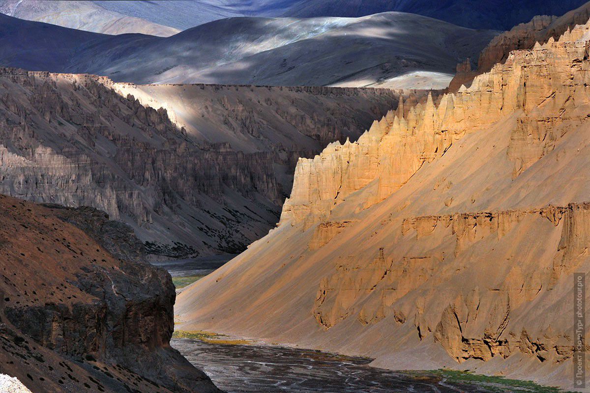 Большой Каньон на закате, Лех-Манальское Шоссе. Фототур в Долину Спити из Леха,  Малый Тибет, Индия.