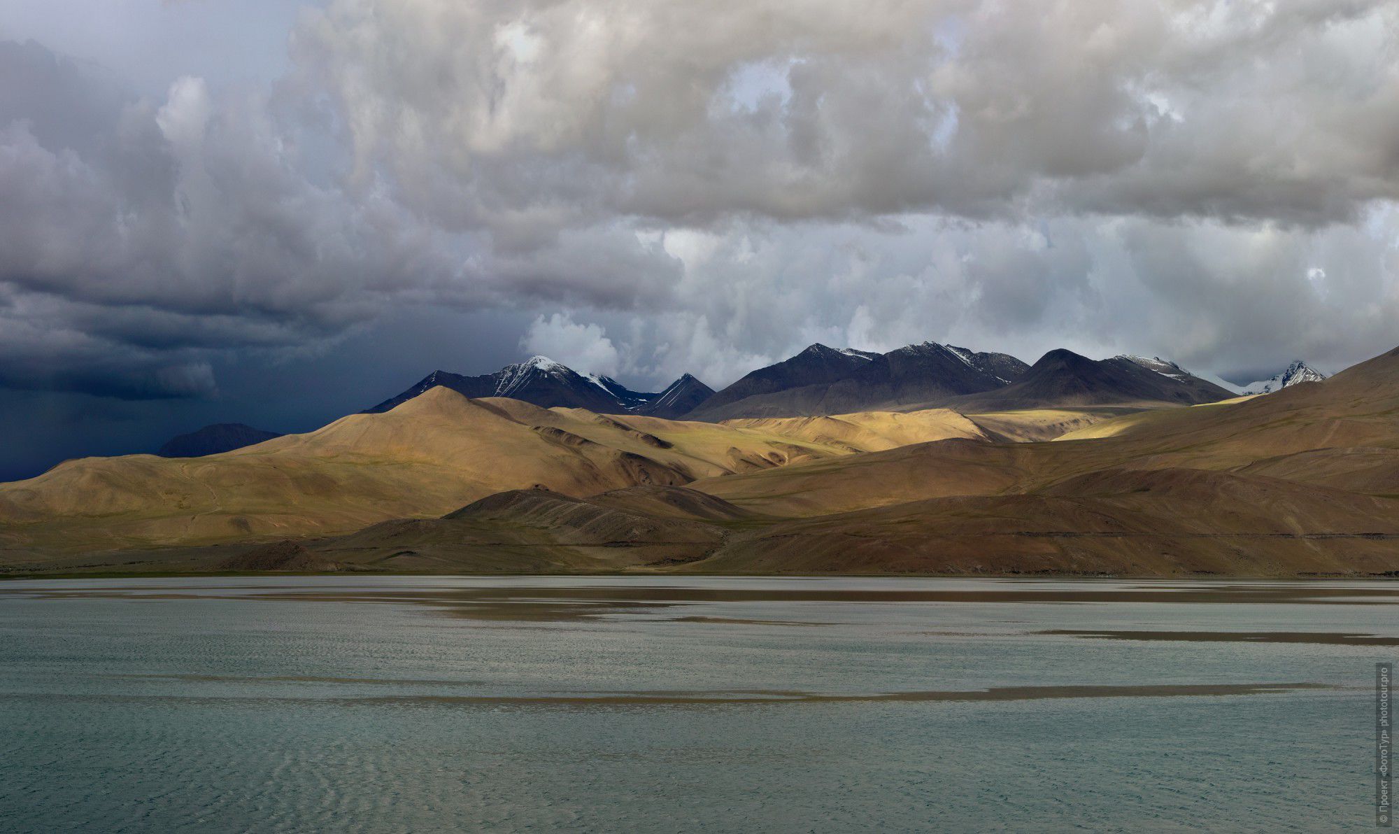 Фотография Озеро Цо Морири, вечер. Фототур по высокогорным озерам Тибета, Ладакх.