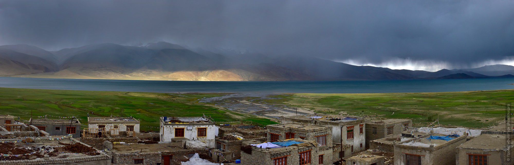 Фотография Грозовой закат на Тсо Морири. Фототур по высокогорным озерам Тибета, Ладакх.