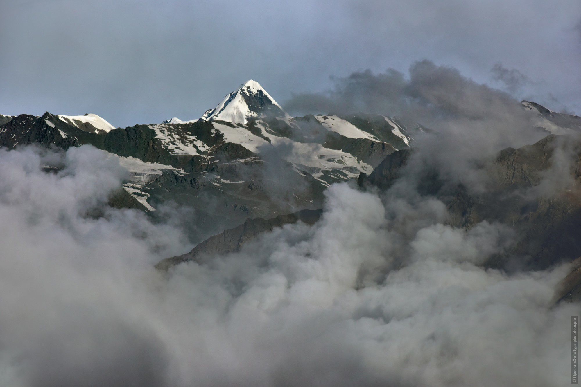 Фото Облачная Вершина, Лех-Манальское Шоссе, ТрансГималаи. Фототуры в Ладакх, Северная Индия.