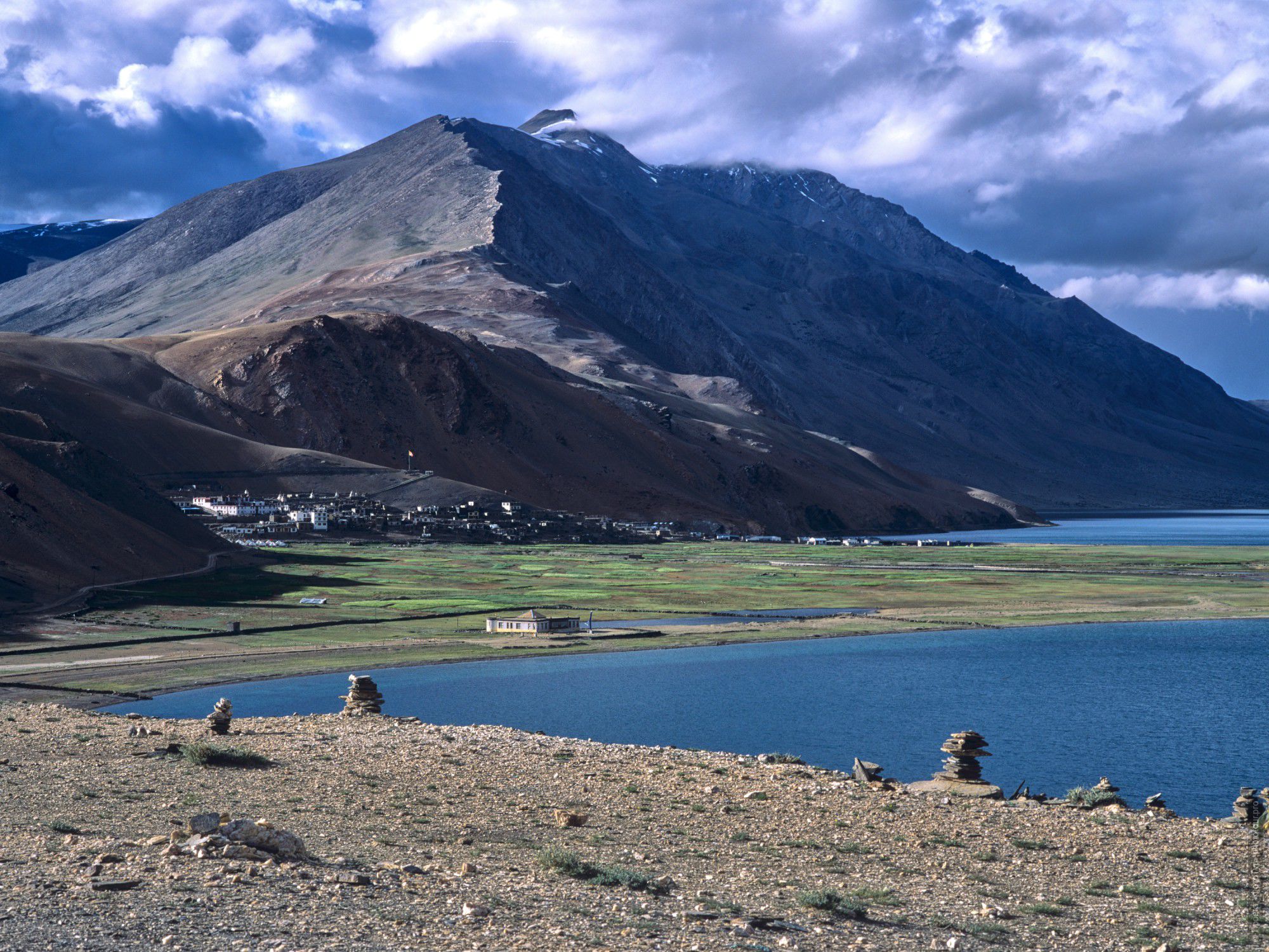 Фотография Деревня Карзок, озеро Цо Морири, пленка. Бюджетный фототур по высокогорным озерам Тибета, Ладакх.