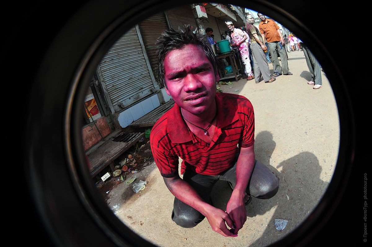 Фото Пурпур праздника Холи, город Варанаси. Фототур в Индию, март 2012 года.
