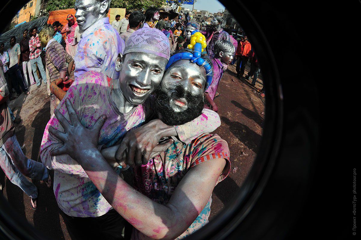 Фото Парочка Холи, город Варанаси. Фототур в Индию, март 2012 года.