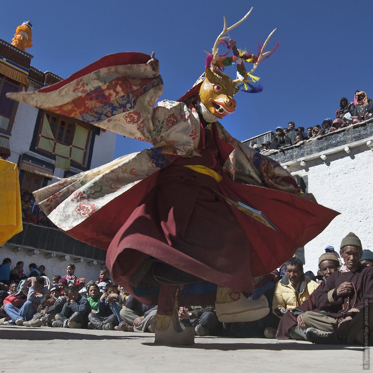 Фотография Танца Оленя в монастыре Сток, долина Ладакх, фототур в Тибет.