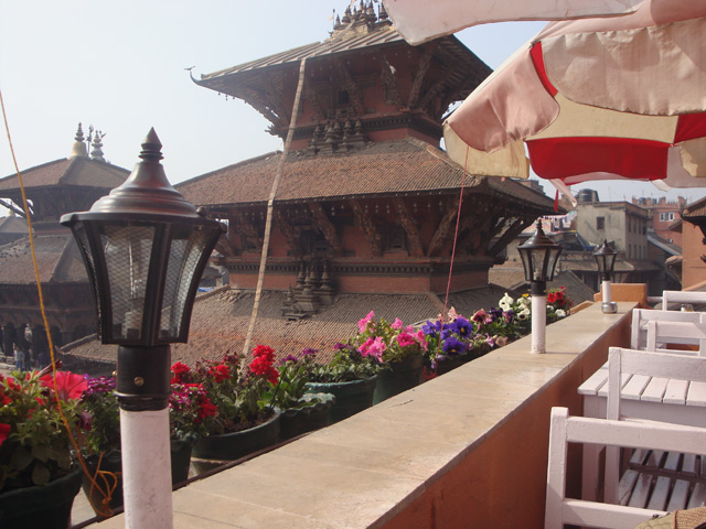 Тур в Непал, Патан: Кафе Патана.
