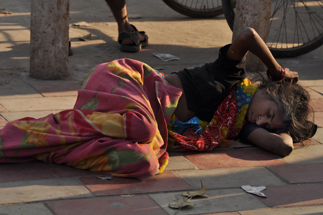Тур в Индию: фотография молодой индийской девушки. Дели+фото.