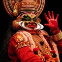 Катхакали: божественные танцы древнеиндийских эпосов Кералы.