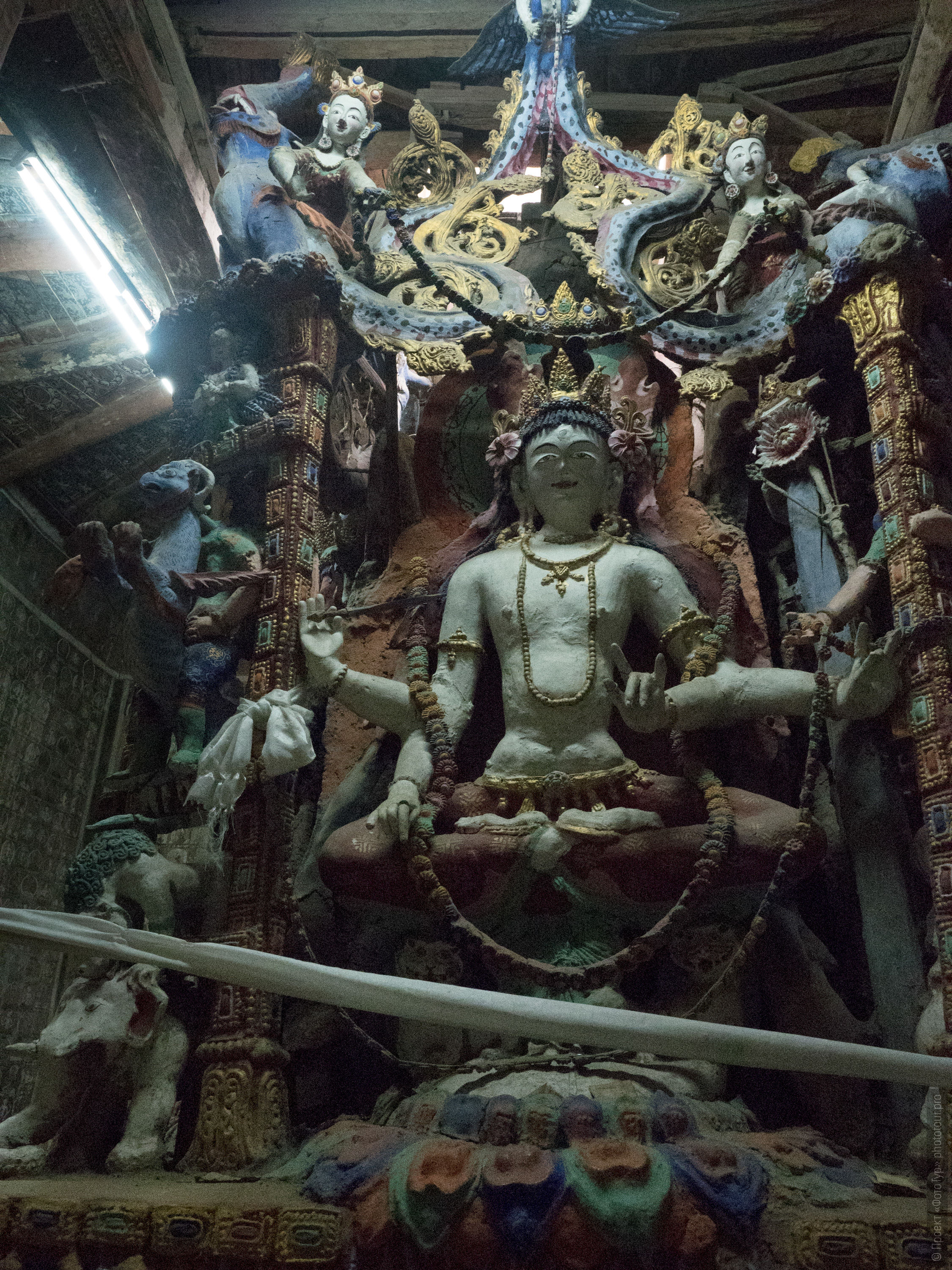 Скульптура Манджушри в гонпе  Манджушри буддийского монастыря Алчи, Ладакх, Северная Индия.