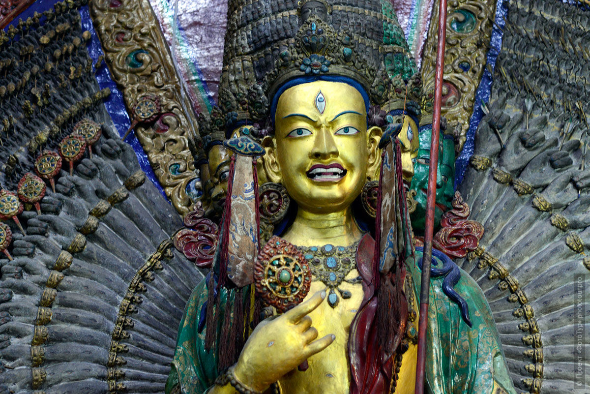 Буддийский монастырь Шамкар Гонпа, Лех, Ладакх. Бюджетный тур Сакральный Тибет: мистерия Цам в монастыре Дискит, долина Нубра, озеро Пангонг, 09.10.2023 - 18.10.2023г.