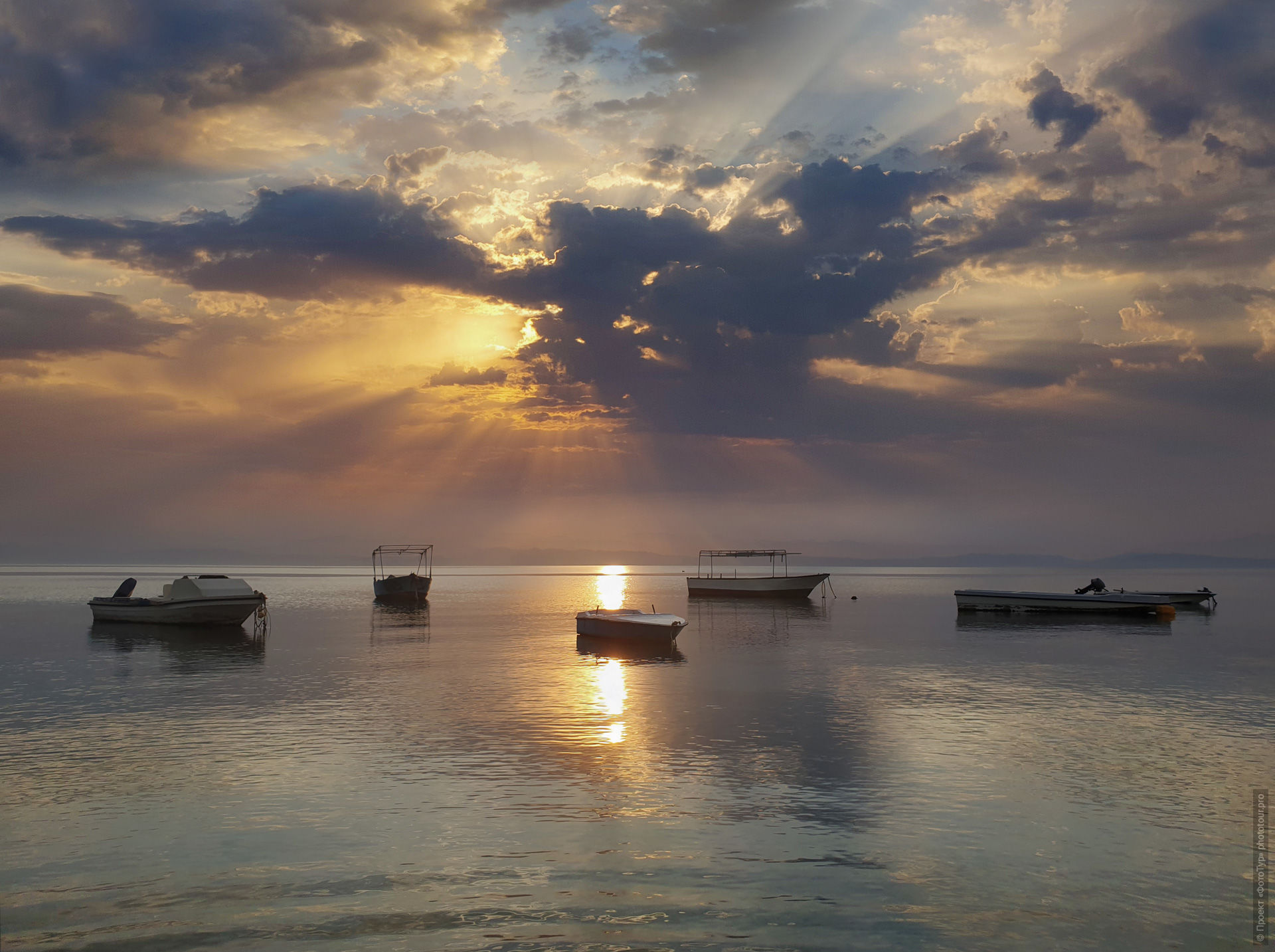 Рассвет на Красном Море, Эль Гарден, Дахаб, Синай. Акварельный фототур по Синаю: Красное Море и Цветные Горы,  12 ноября - 19 ноября 2022 года.