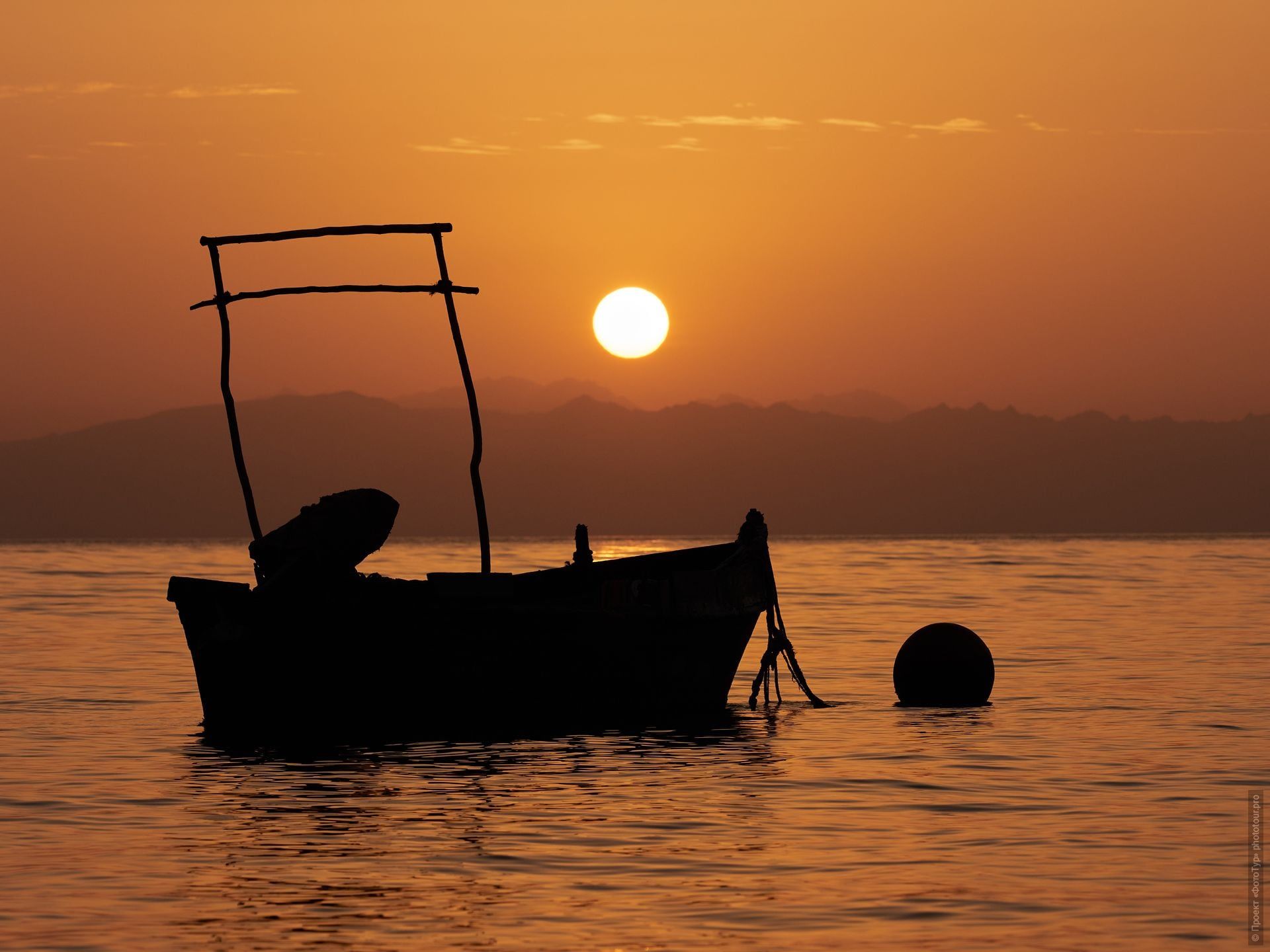 Рассвет на Эль Гарден, Дахаб. Акварельный фототур по Синаю: Красное Море и Цветные Горы,  12 ноября - 19 ноября 2022 года.