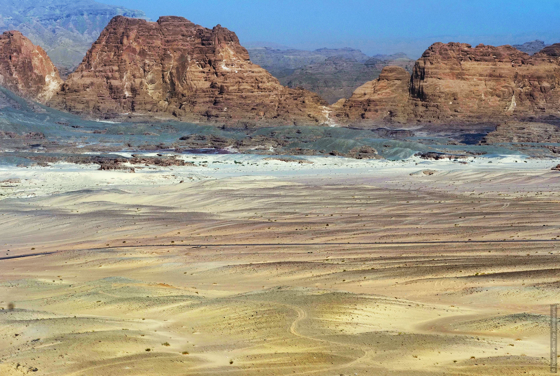 Синайская Пустыня. Акварельный фототур по Синаю: Красное Море и Цветные Горы,  12 ноября - 19 ноября 2022 года.