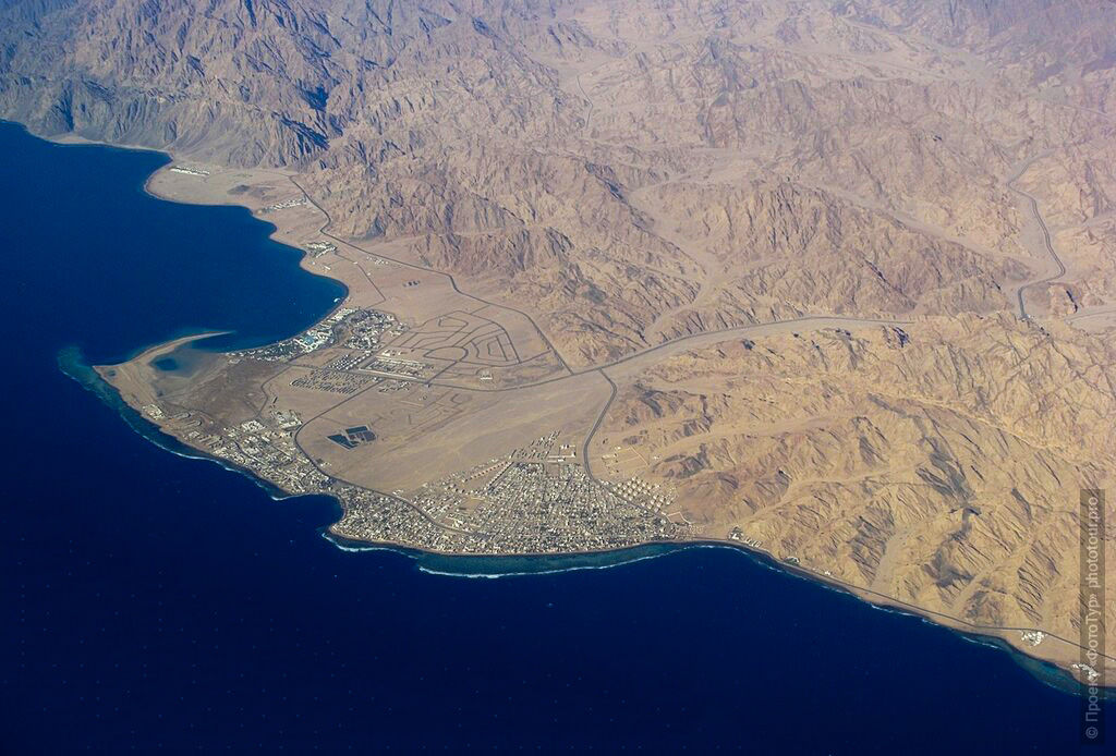 Дахаб с высоты птичьего полета, Синай, Египет.