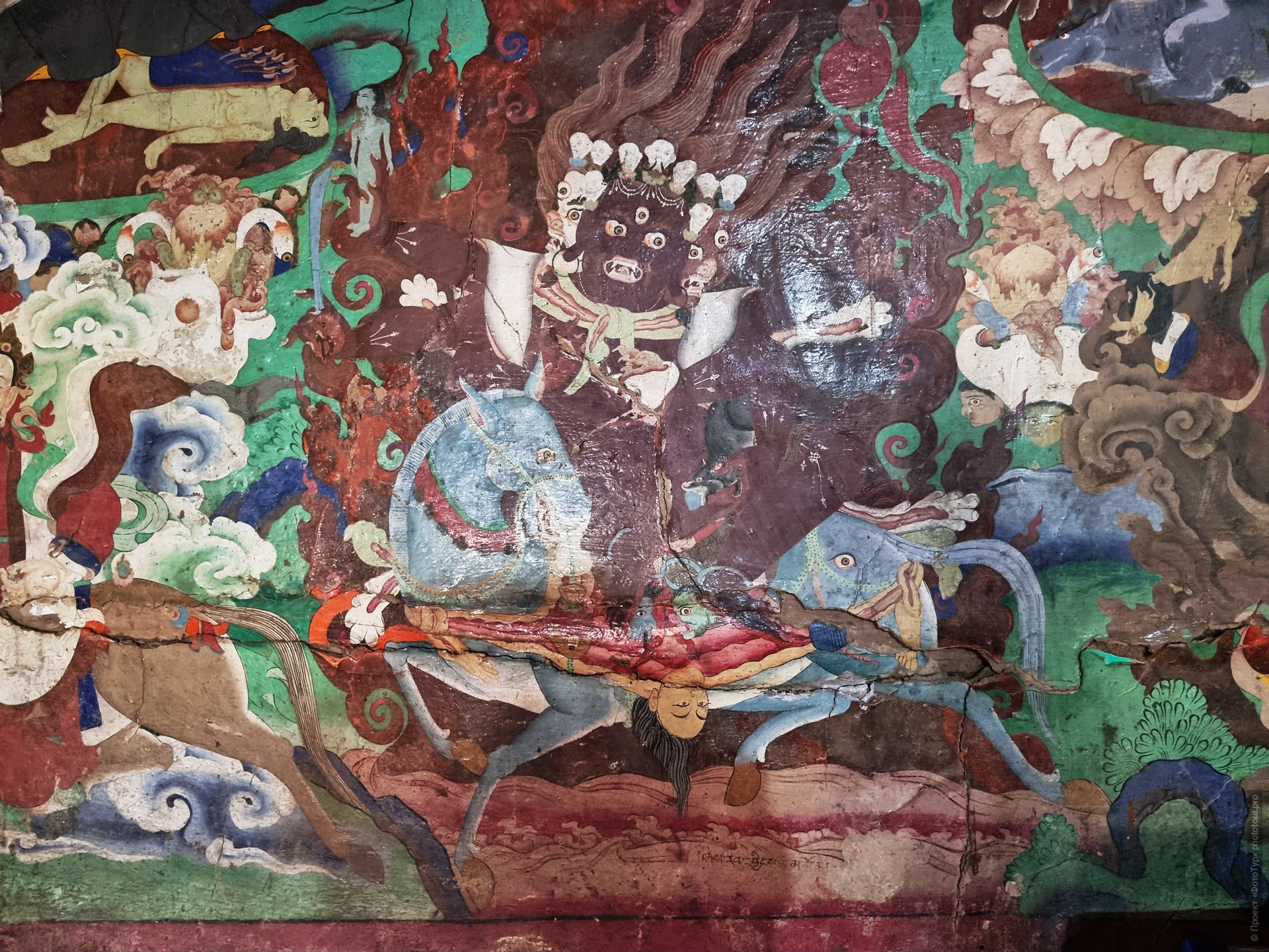 Палден Лхамо в буддийском монастыре Дак Ток Гонпа, Ладакх, Северная Индия.