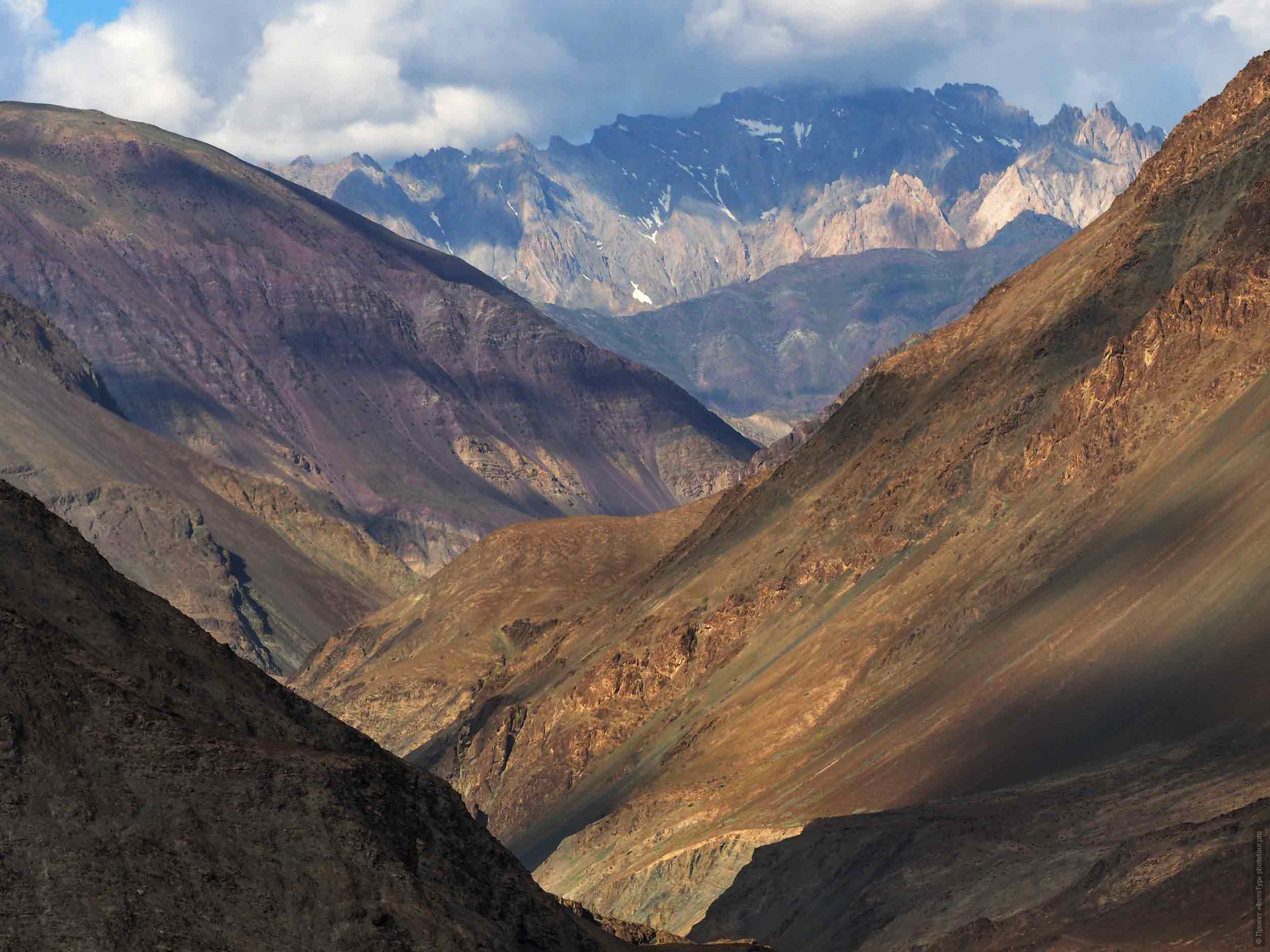 Sandzak Valley. Budget photo tour Legends of Tibet: Zanskar, September 15 - September 26, 2021.