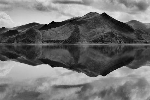 Озеро Ямдрок Тсо. Тибет. Китай, 2014