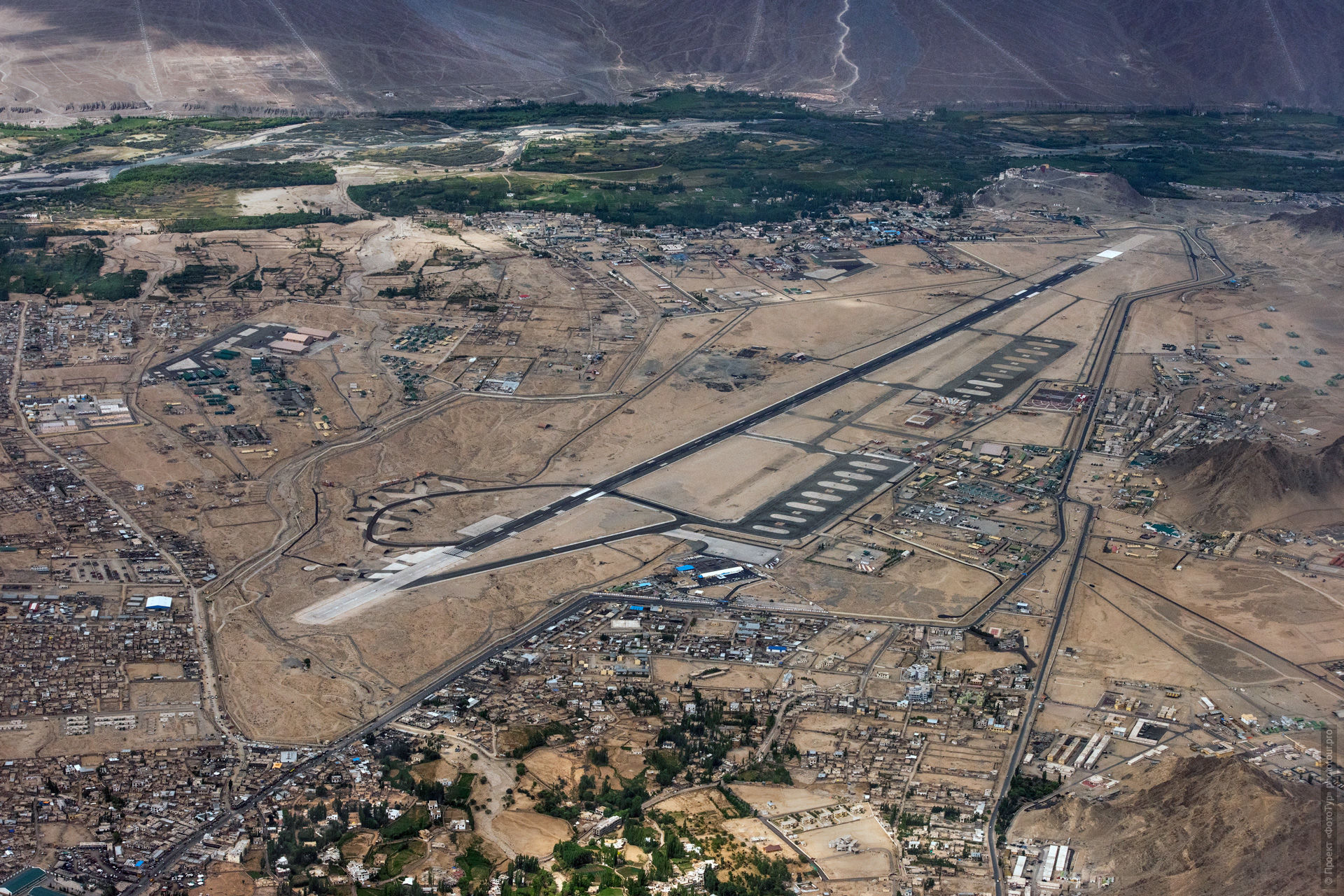 Аэропорт Леха, союзная территория Ладакх, Северная Индия.