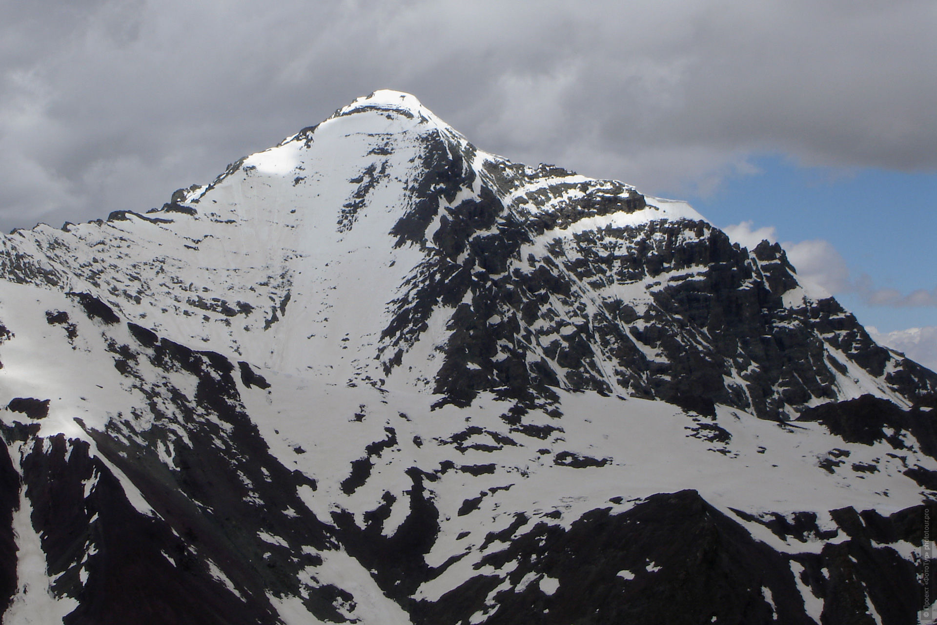 Сток Кангри - самая высокая вершина Ладакха.