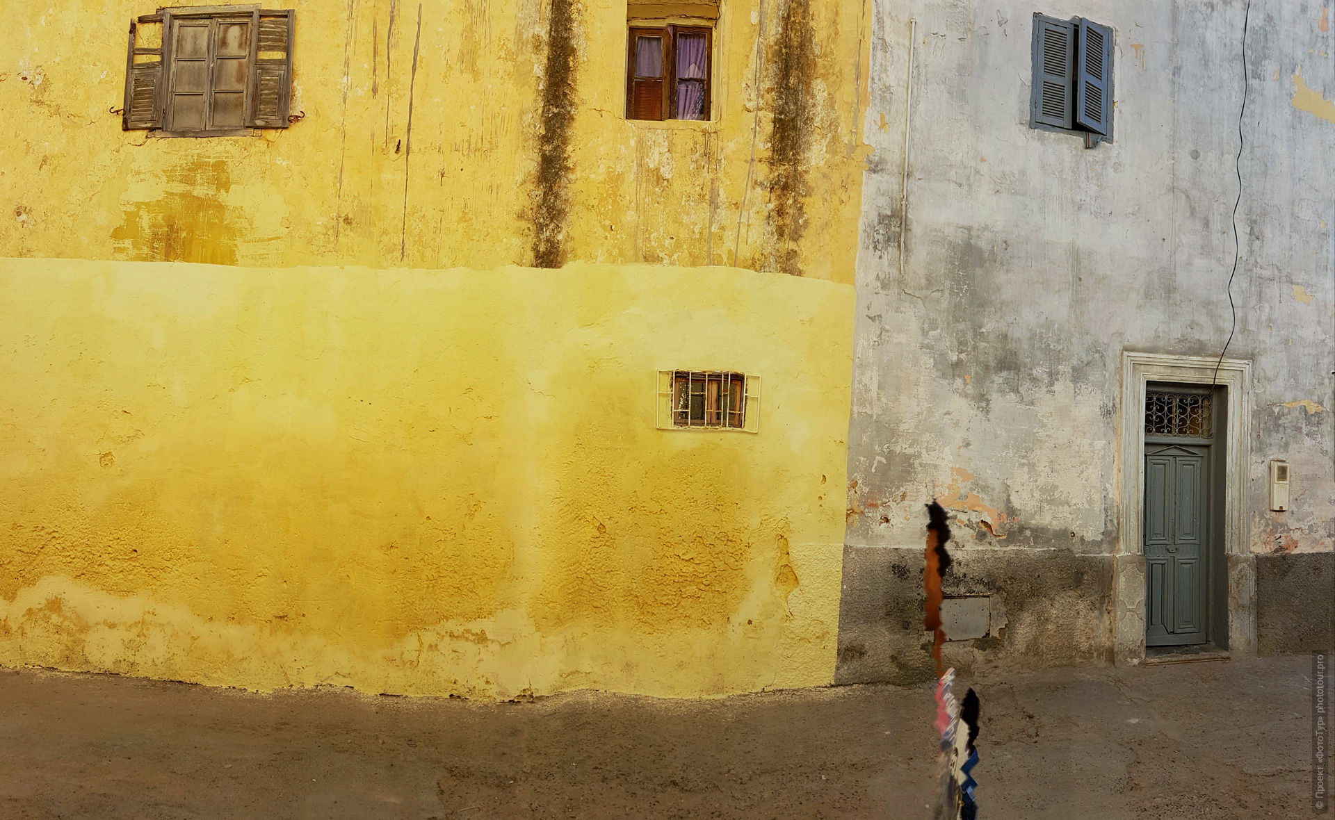 Яркие стены старой медины Эль-Джадиды, фототур по Марокко.