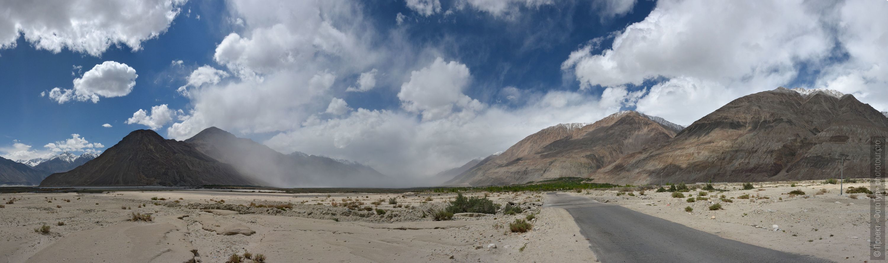 Долина Нубра, пыльная буря, май 2014г. Туры в долину Нубра, Ладакх.