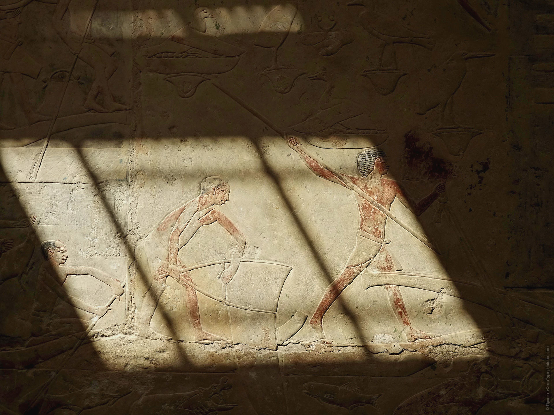 Барельефы пирамиды Джосера, Саккара, Каир, Египет.