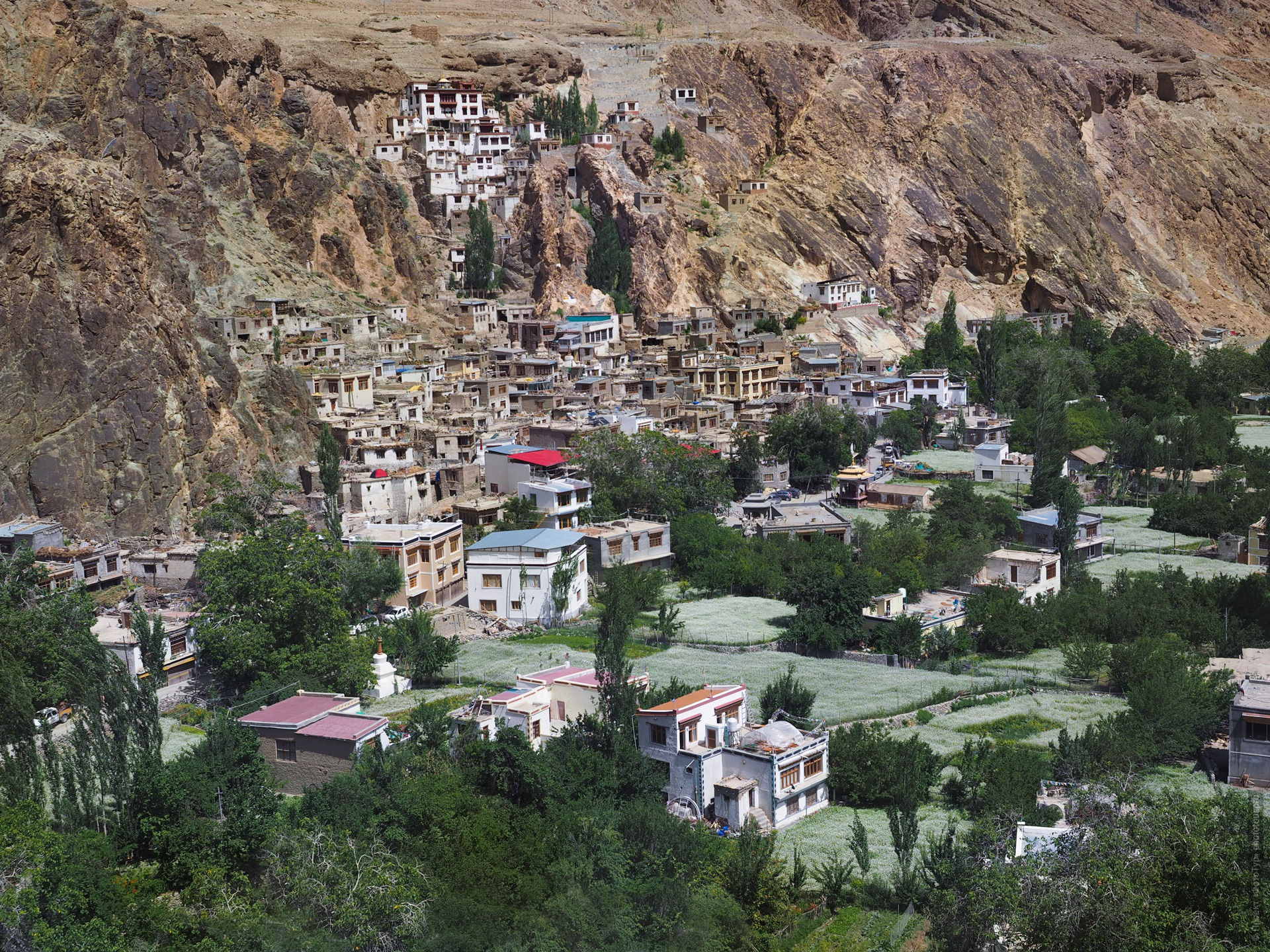 Скальный монастырь Скурбучан Гонпа. Йога-тур по Ладакху, Гималаи с Мариной Плехановой, 12 - 23 августа 2023 года.