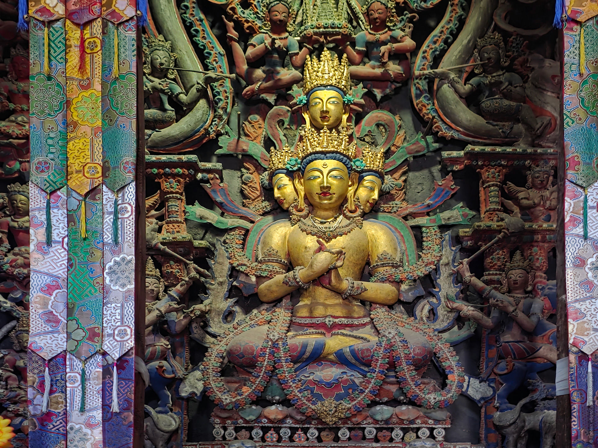 Sumda Chun interior, Sumda Chun apse, Sumda Chun Mahavairocana statue, Vajradhatu mandala Sumda Chun, 37 deities Sumda Chun, Sumda Chun stucco sculptures, Sumda Chun wall paintings, Western Himalayan Buddhist murals, Ladakh ancient temple interior, Alchi group sculpture, Sumda Chun four-faced Mahavairocana, Himalayan clay sculpture, Sumda Chun monastery apse details