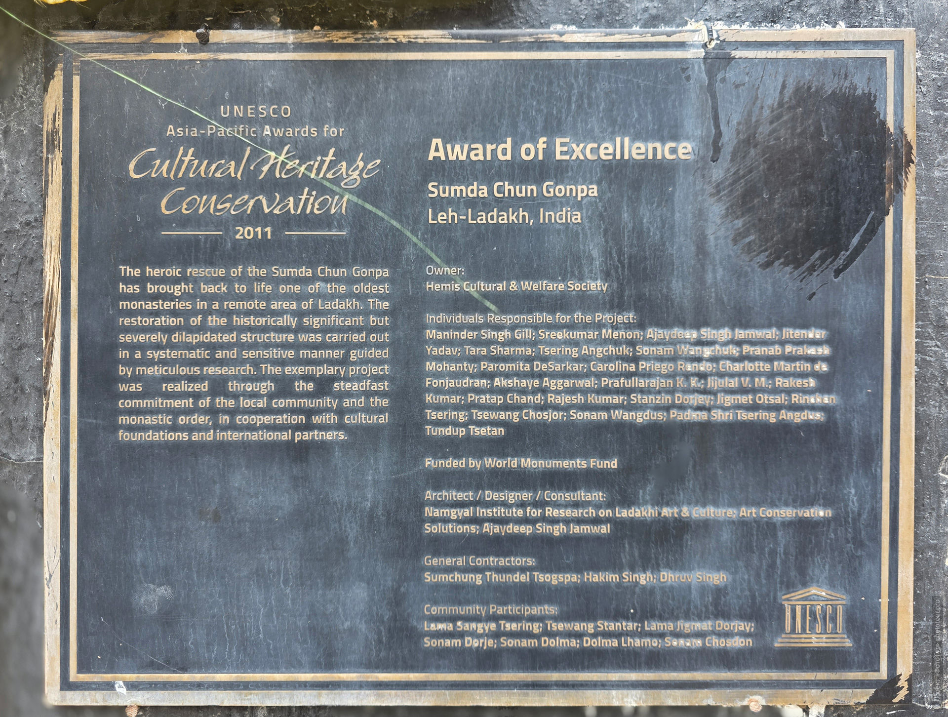 Sumda Chun interior, Sumda Chun apse, Sumda Chun Mahavairocana statue, Vajradhatu mandala Sumda Chun, 37 deities Sumda Chun, Sumda Chun stucco sculptures, Sumda Chun wall paintings, Western Himalayan Buddhist murals, Ladakh ancient temple interior, Alchi group sculpture, Sumda Chun four-faced Mahavairocana, Himalayan clay sculpture, Sumda Chun monastery apse details