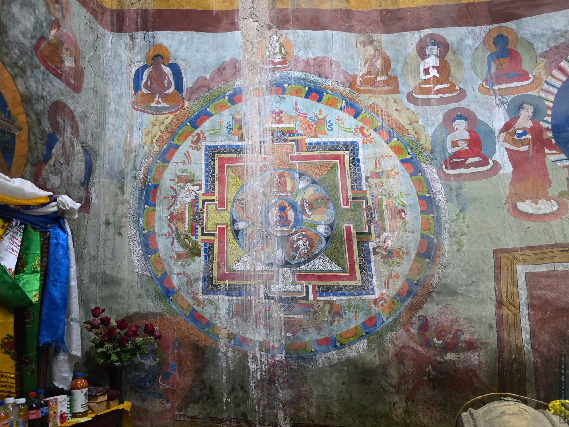 Sumda Chun interior, Sumda Chun apse, Sumda Chun Mahavairocana statue, Vajradhatu mandala Sumda Chun, 37 deities Sumda Chun, Sumda Chun stucco sculptures, Sumda Chun wall paintings, Western Himalayan Buddhist murals, Ladakh ancient temple interior, Alchi group sculpture, Sumda Chun four-faced Mahavairocana, Himalayan clay sculpture, Sumda Chun monastery apse details