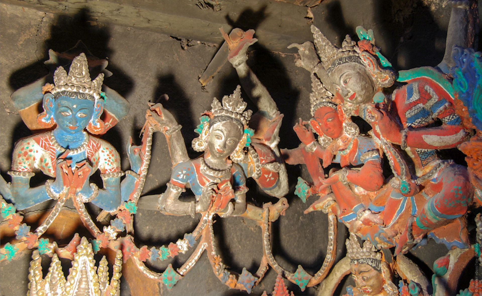 Sumda Chun interior, Sumda Chun apse, Sumda Chun Mahavairocana statue, Vajradhatu mandala Sumda Chun, 37 deities Sumda Chun, Sumda Chun stucco sculptures, Sumda Chun wall paintings, Western Himalayan Buddhist murals, Ladakh ancient temple interior, Alchi group sculpture, Sumda Chun four-faced Mahavairocana, Himalayan clay sculpture, Sumda Chun monastery apse details