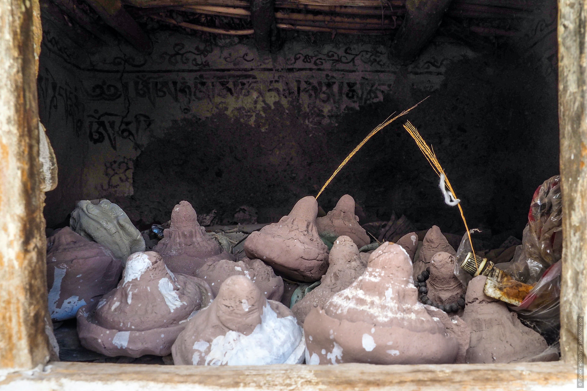 Sumdha Chenmo, Sumda Chenmo village, Sumdha Chenmo Ladakh, Sumdha Chenmo monastery, Sumdha valley Ladakh, remote villages of Ladakh, hidden monasteries of Ladakh, early Buddhism in Ladakh, Himalayan Buddhist village, community monastery Ladakh, early Himalayan Buddhism