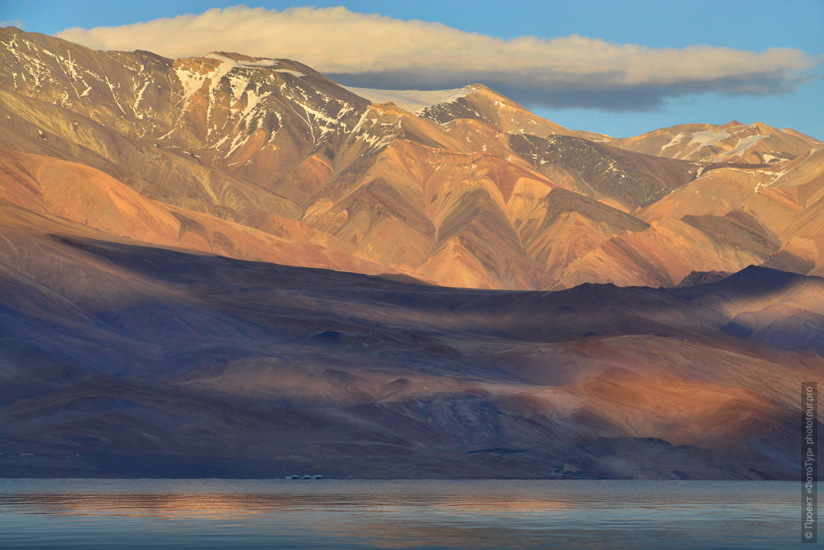 Закат на озере Тсо Морири, Карзок, Ладакх, Малый Тибет, Индия.