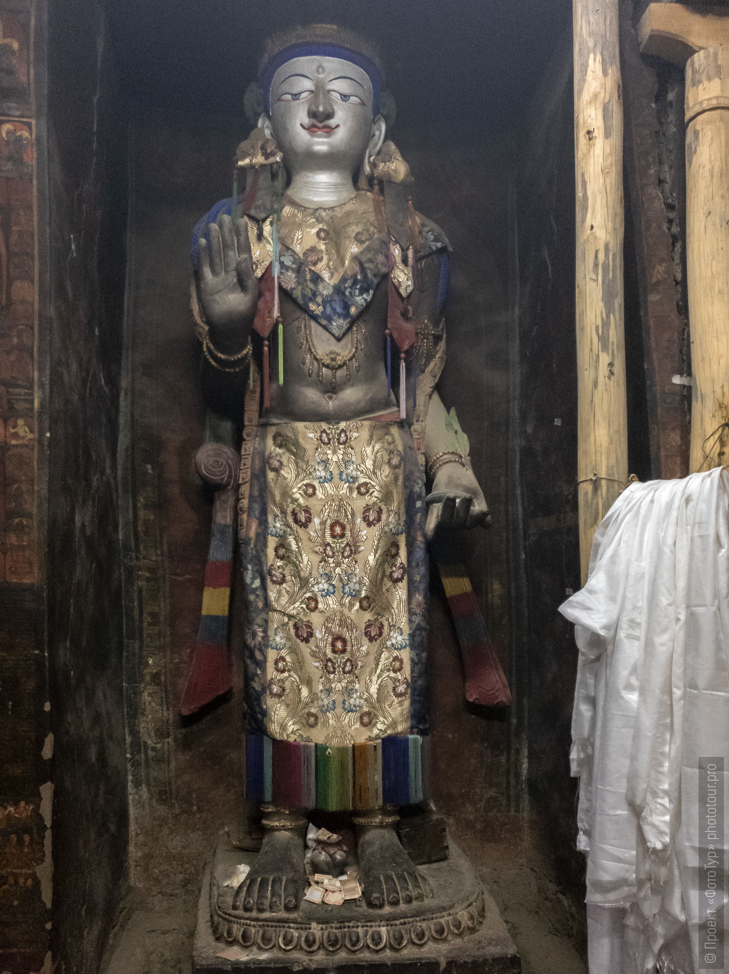 Будда Матрейя в буддийском монастыре ВанЛа Гонпа, Ладакх, Северная Индия.