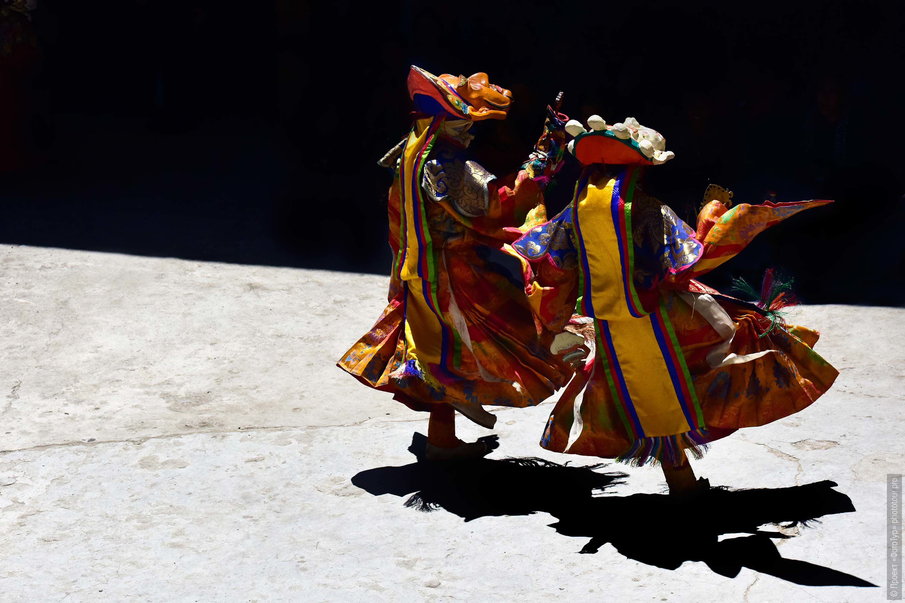 Танец Цам в буддийском монастыре Курча, фототур по Занскару, Северная Индия.