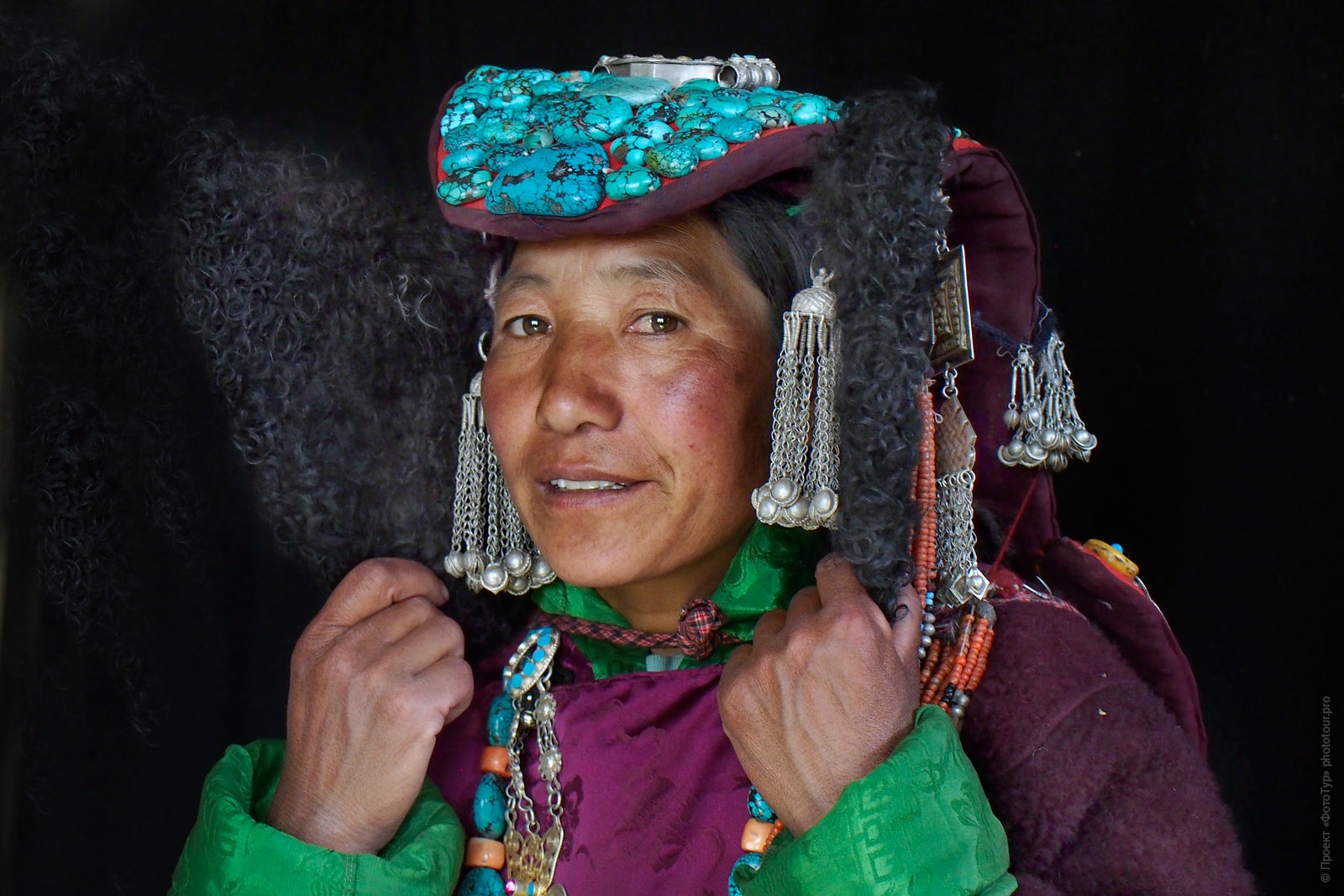 Праздничная одежда женщин-занскари, Падум, Гималаи, Северная Индия.