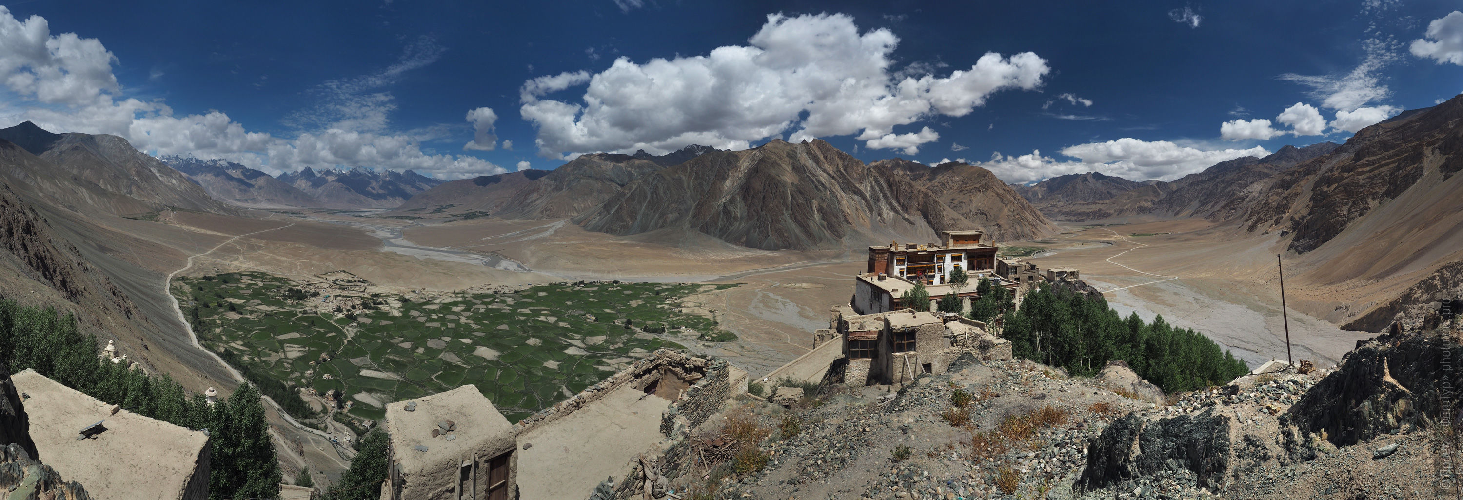 Zangla Valley. Budget photo tour Legends of Tibet: Zanskar, September 15 - September 26, 2021.