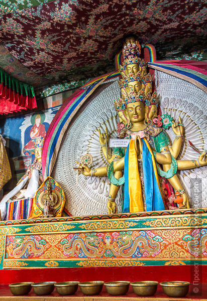 Фото Авалокитешвары в монастыре Ризонг Гонпа, Ладакх. Фототур по Ладакху.