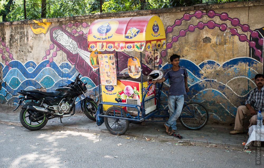 Фотография велорикш в Дели. Фототур по Дели с русскоязычным гидом.