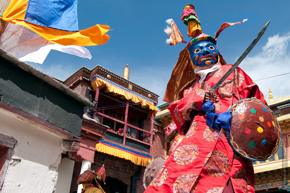 Танец Цам в буддийском монастыре Машо. Фототур в Ладакх, Тибет.