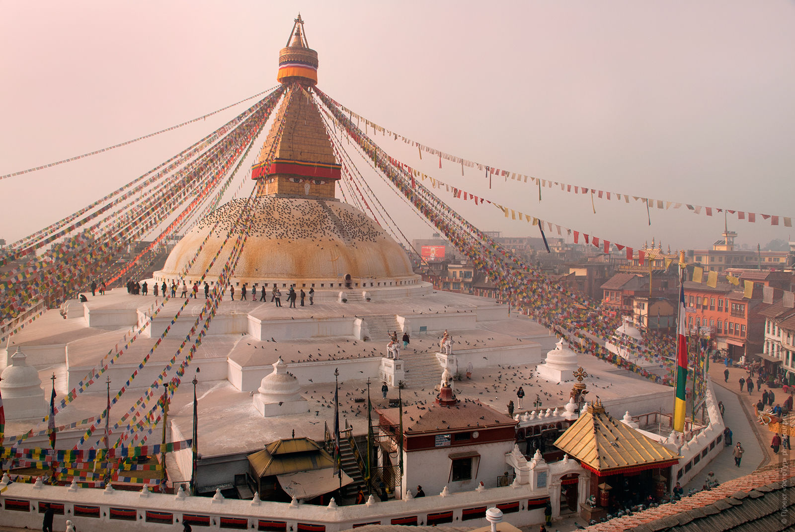 Буддийская ступа Боднатх, Катманду, Непал. Фототур по Непалу с русскоязычными гидами.