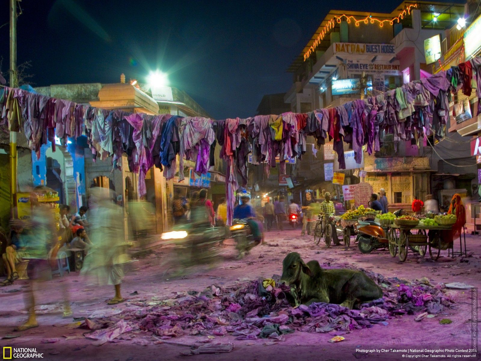 Вечер после праздника Холи. Фототур Невероятная Индия: Холи+ Агра+Орчха+Кхаджурахо+Варанаси, 20.03. 2021 - 01.04.2021г.