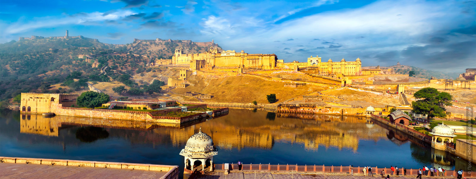 Джайпур, форт Амбер, тур по Золотому Треугольнику Индии, бюджетные туры в Индию, 2017 год.