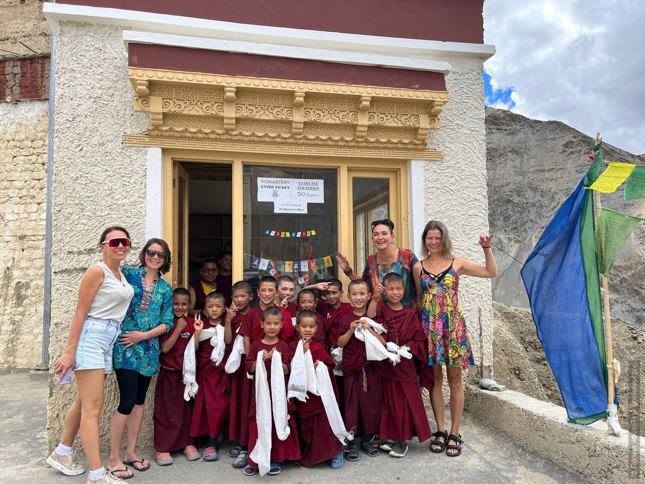 В монастыре Ламаюру Гонпа, йога-тур по Ладакху, август 2022 года.